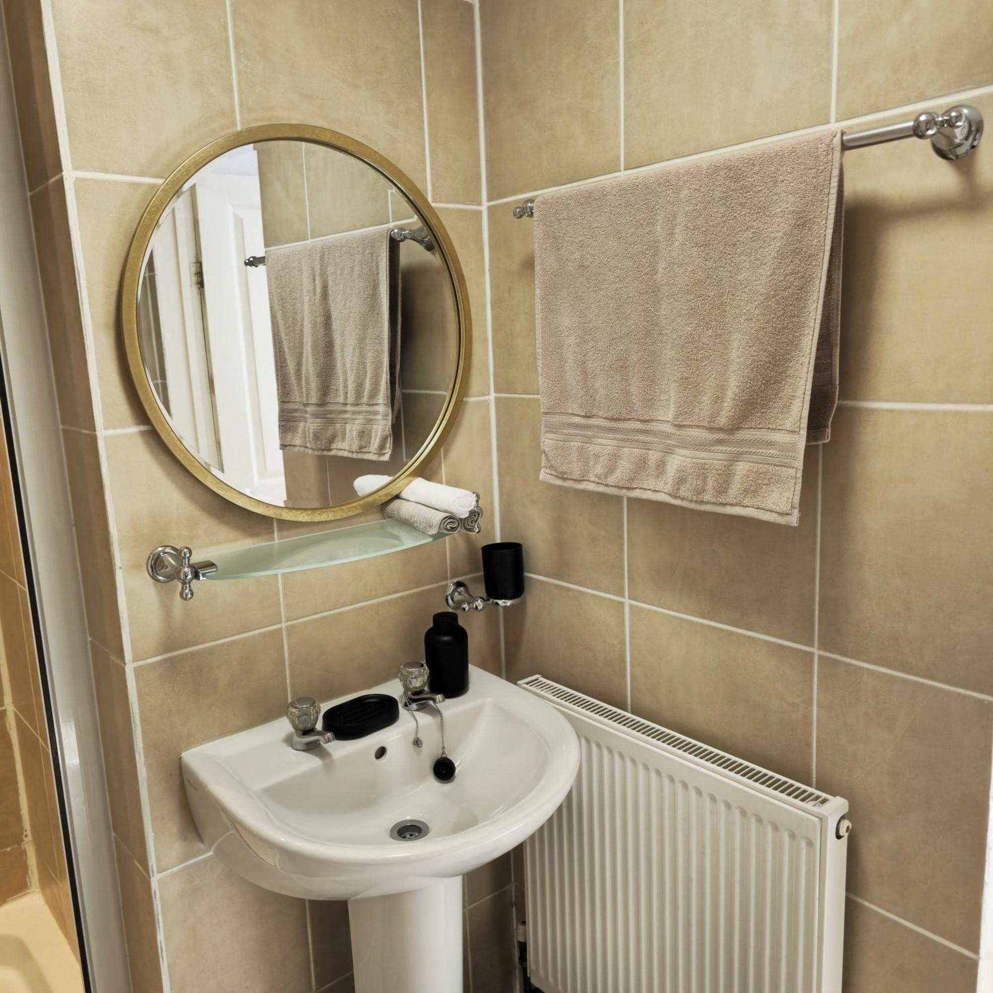 Grandwood House Lodges Chichester Eksteriør bilde