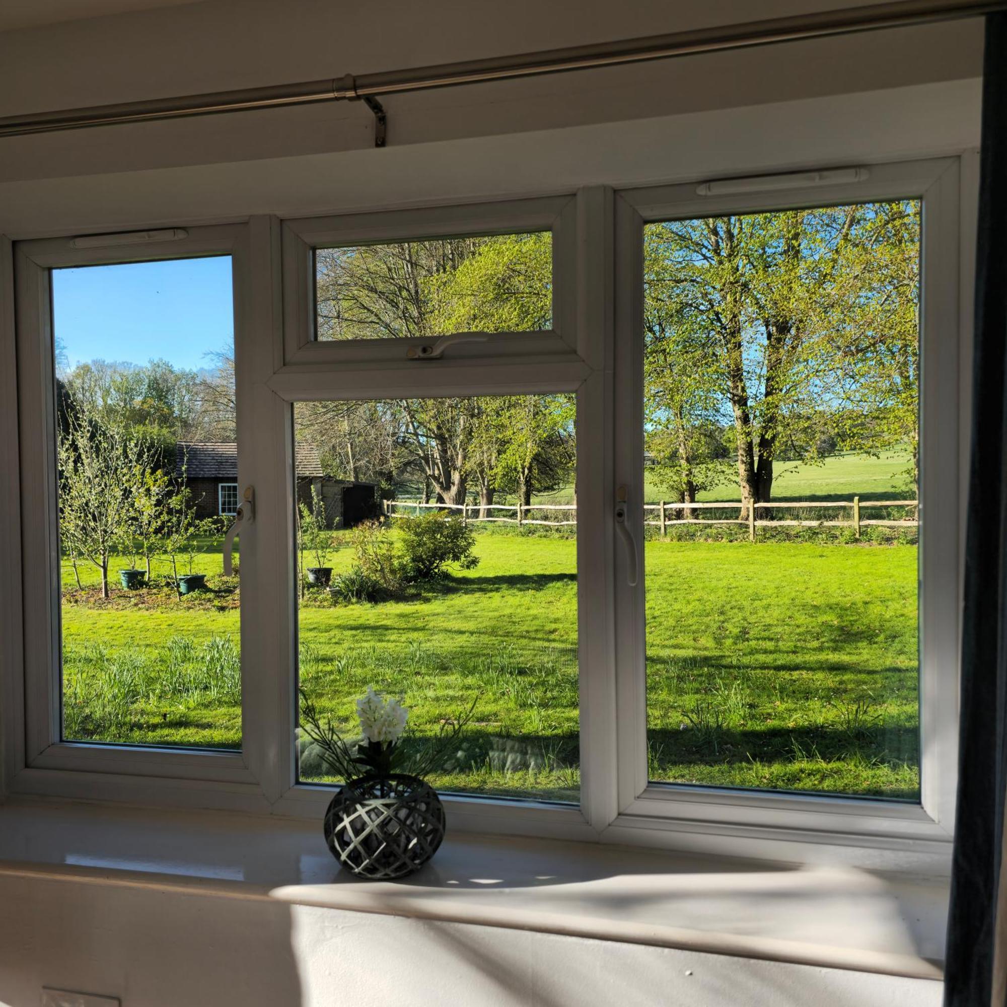 Grandwood House Lodges Chichester Eksteriør bilde